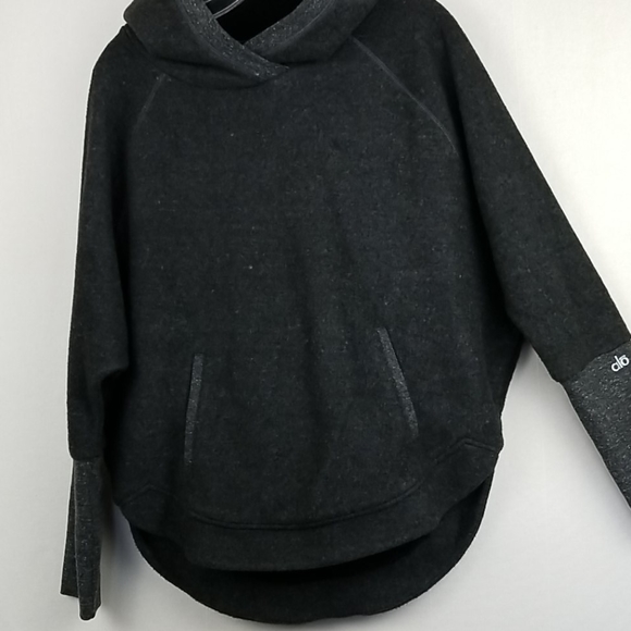 Alo Yoga Charcoal Gray Sherpa Hoodie Curved Hem Sweatshirt Size Medium - Picture 4 of 13